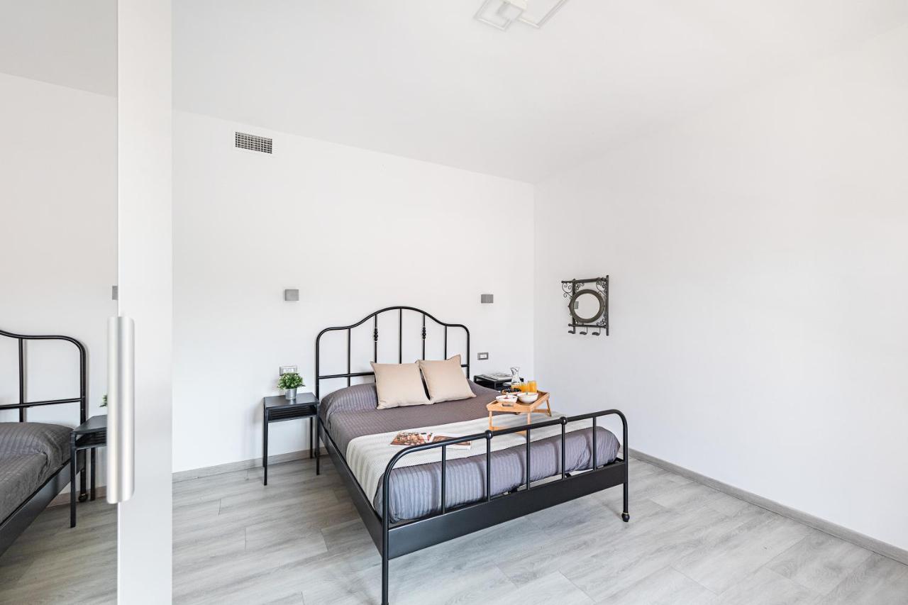 Il Quadrifoglio D4 Apartment By Wonderful Italy Сирмионе Экстерьер фото